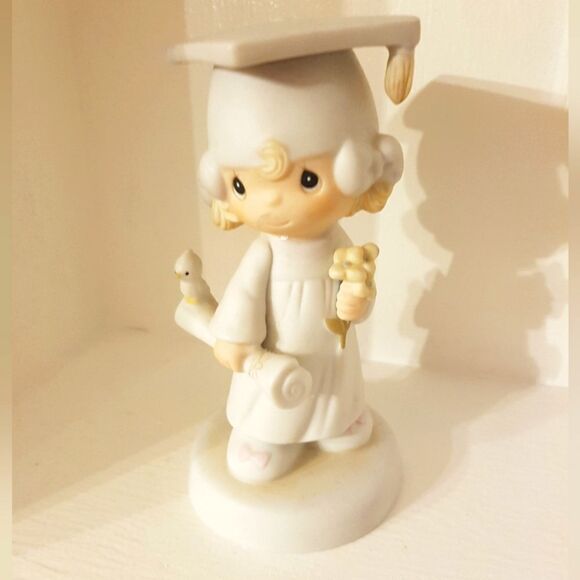 PRECIOUS MOMENTS "THE LORD BLESS YOU AND KEEP YOU” Porcelaine Figurine *1980 NEW - Picture 2 of 9